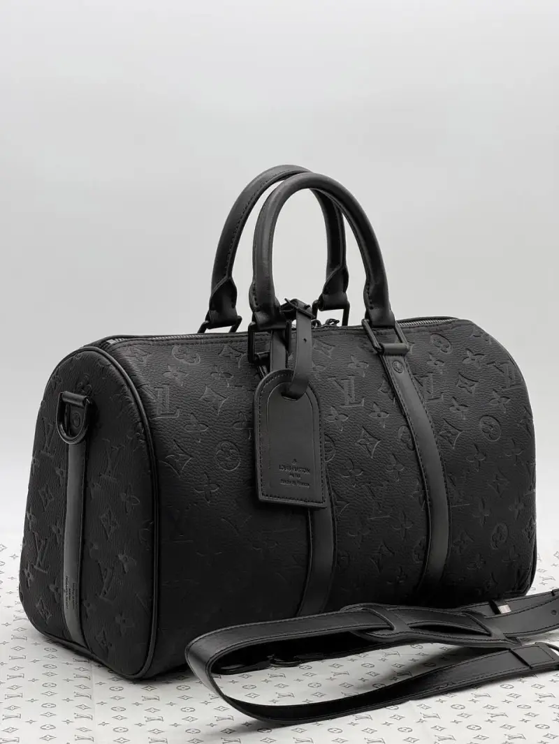 Sac de Voyage Noir Monogram – Grand Format Premium